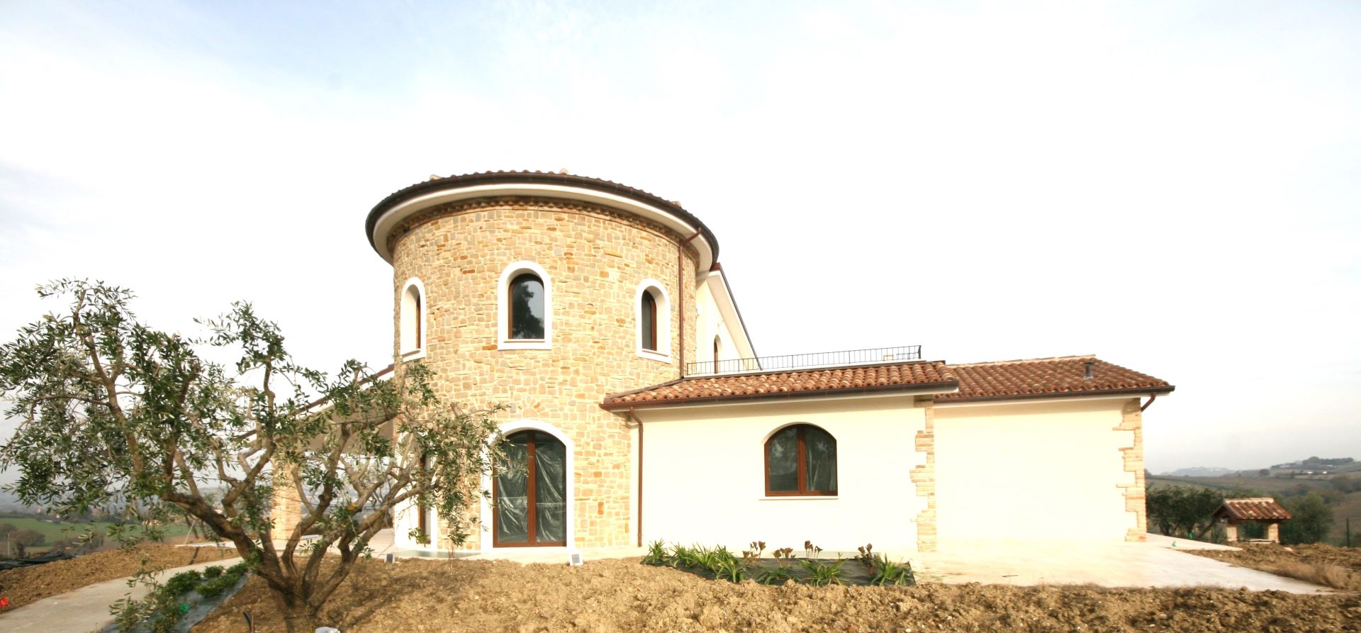 Villa colombaia in pietra : campagna di Recanati